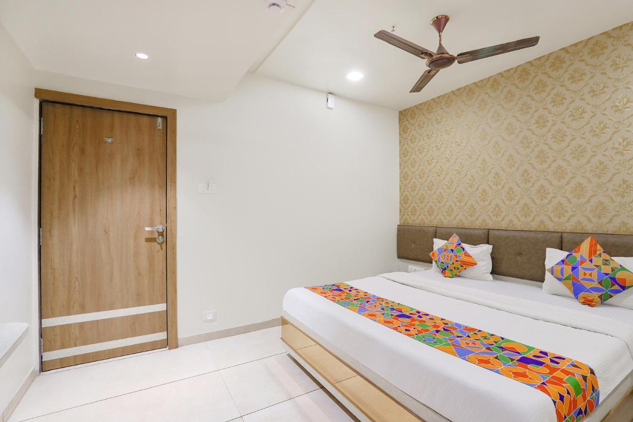 Fabhotel Bharosa Inn 아흐메다바드 외부 사진