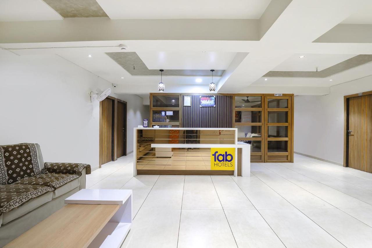 Fabhotel Bharosa Inn 아흐메다바드 외부 사진