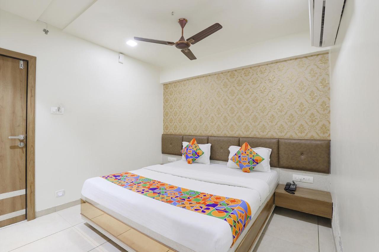 Fabhotel Bharosa Inn 아흐메다바드 외부 사진